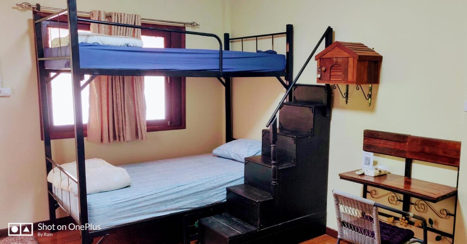 V House Ξενοδοχείο Αγιουτάγια Εξωτερικό φωτογραφία