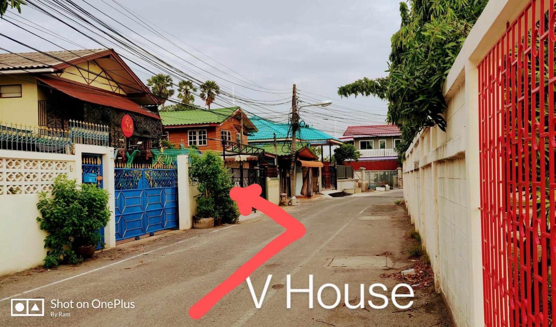 V House Ξενοδοχείο Αγιουτάγια Εξωτερικό φωτογραφία